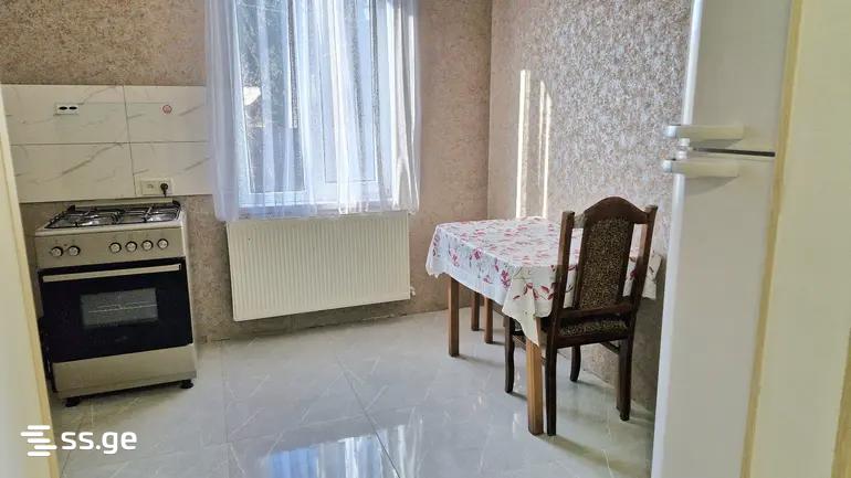5 Room Summer Cottage For Rent. Mtatsminda view 8