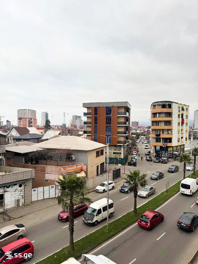 4 room Flat For Rent. Batumi - Widok 3