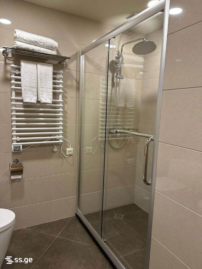 2 Room Flat Daily Rent. Chaqvi view 6