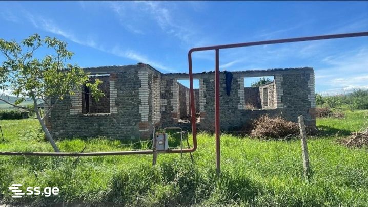 6 Room Private House For Sale view 2