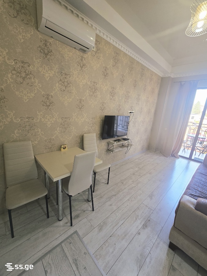 3 Room Flat For Sale view 9