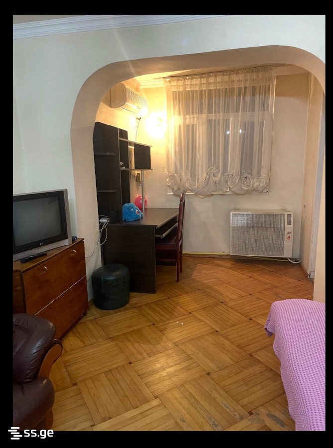3 Room Flat For Sale view 4