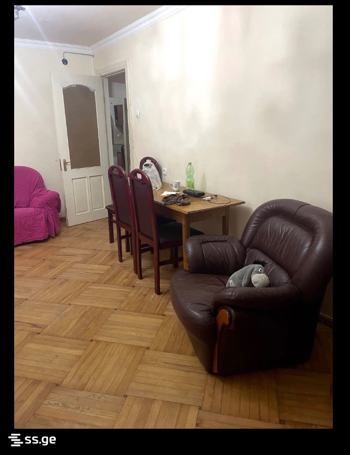3 Room Flat For Sale view 1