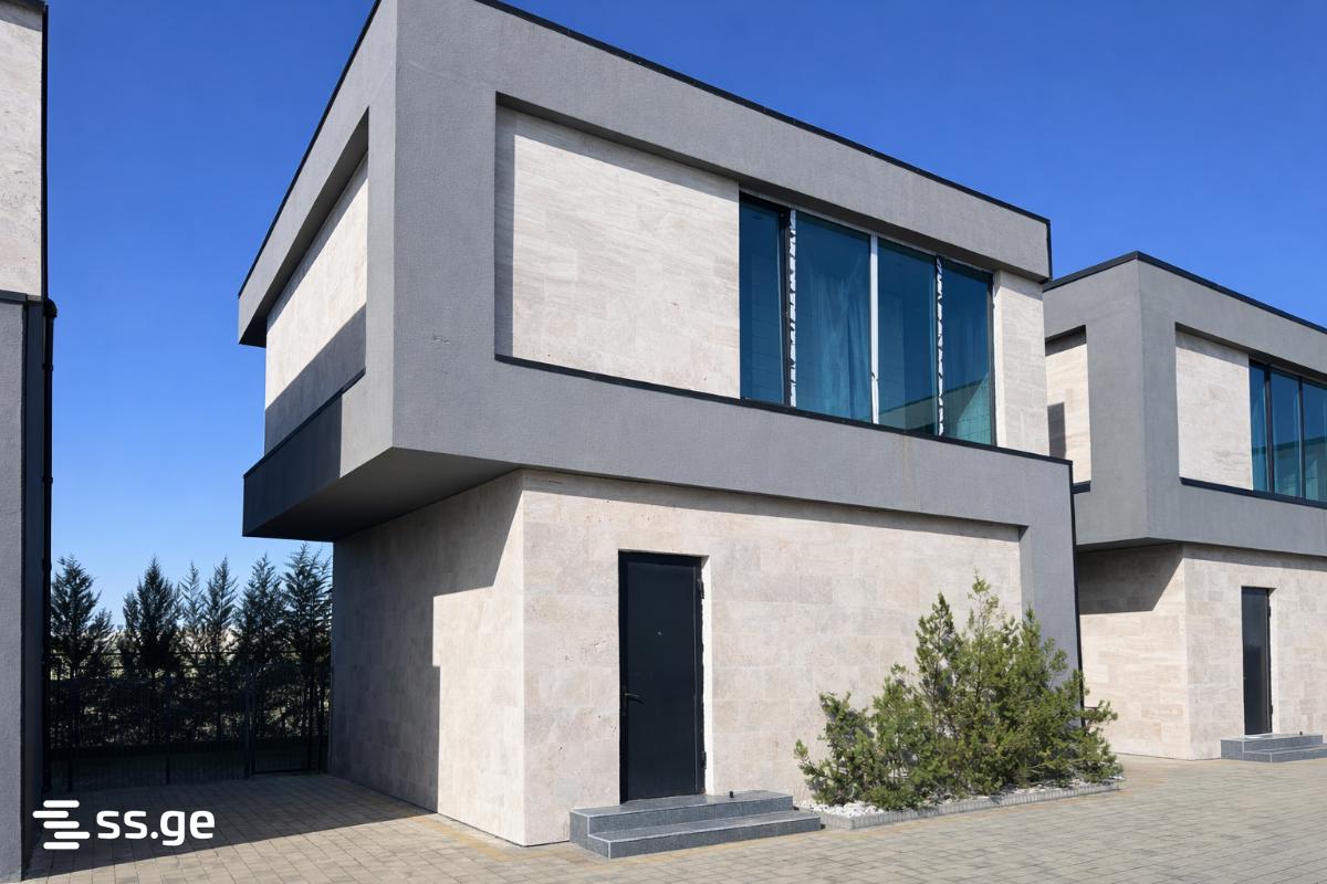 3 Room Private House For Sale, 1 of 4