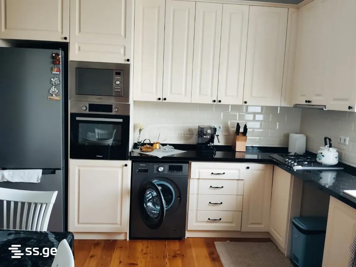 Продажа 10-комната Частный дом view 1