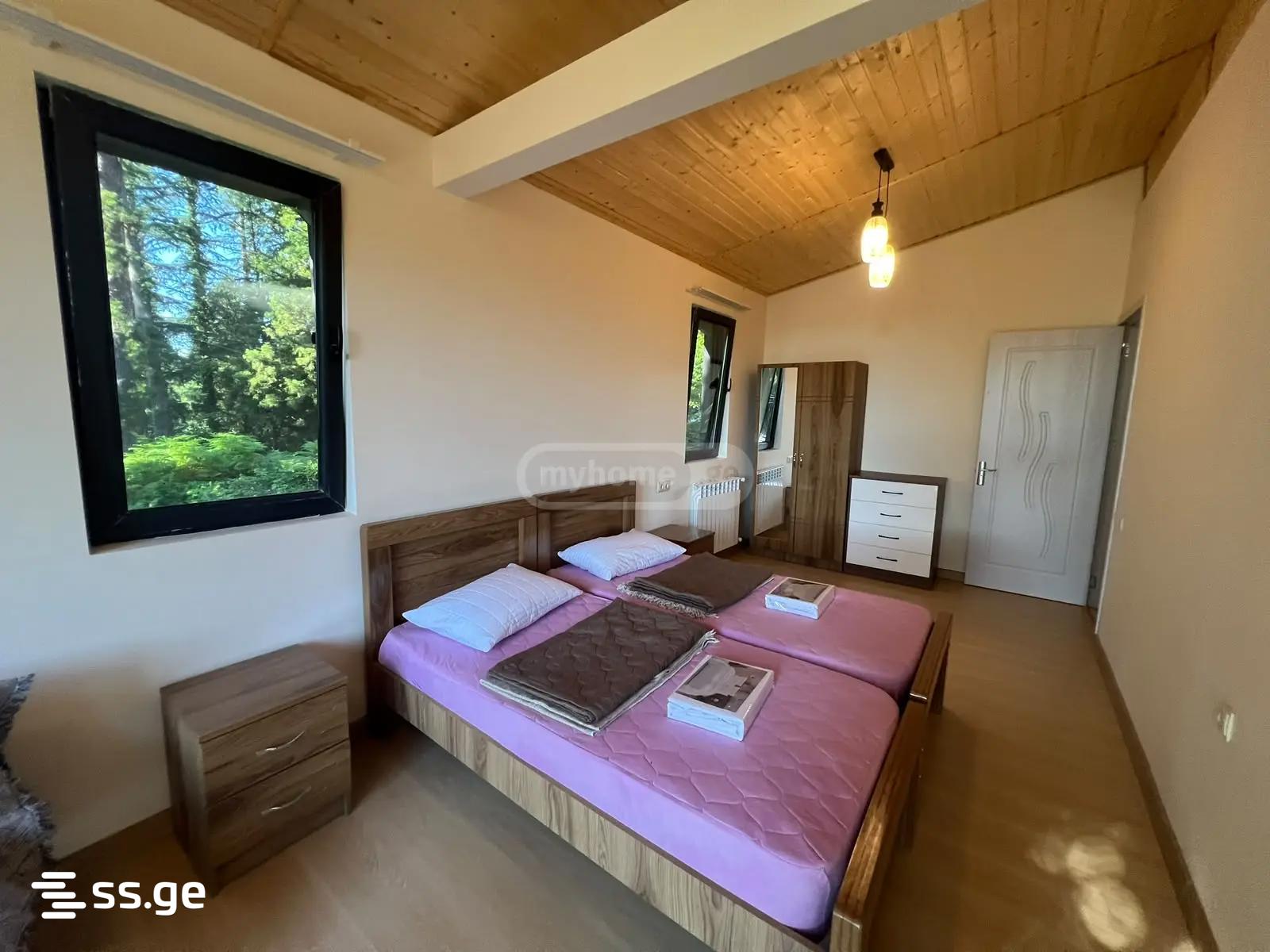 3 Room Private House For Rent. Makhindjauri view 8