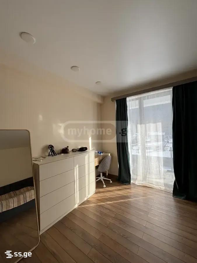 7 Room Private House For Sale view 68