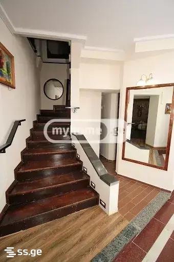12 Room Hotel For Rent. Mtatsminda view 37