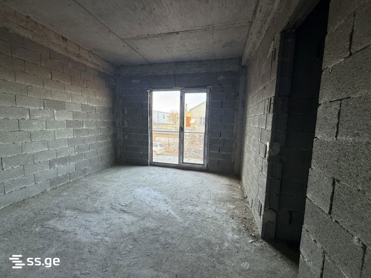 8 Room Private House For Sale view 9