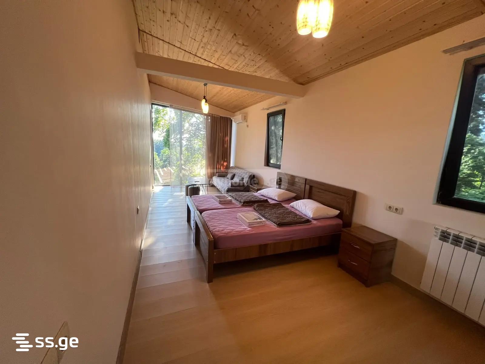 3 Room Private House For Rent. Makhindjauri view 4