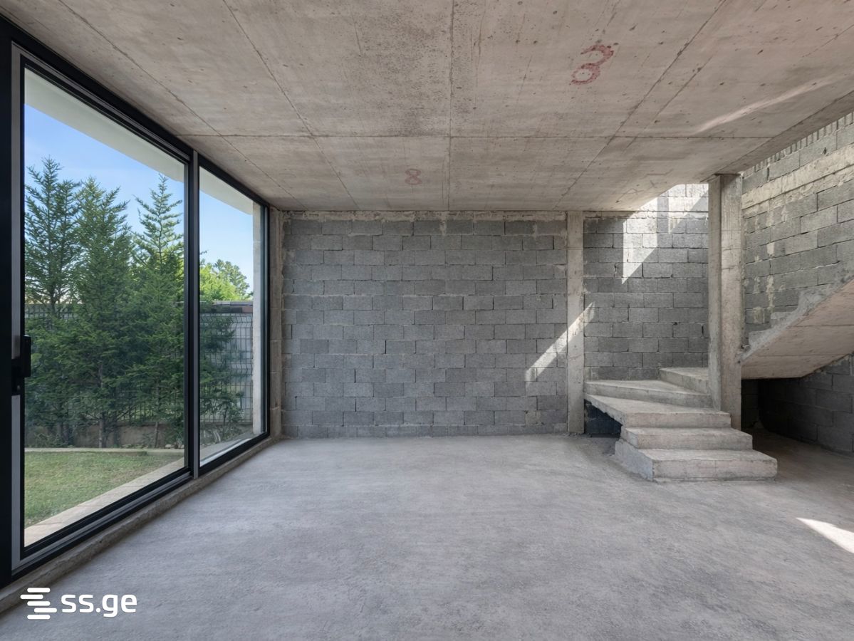 3 Room Private House For Sale