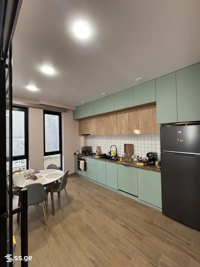 7 Room Private House For Sale view 6