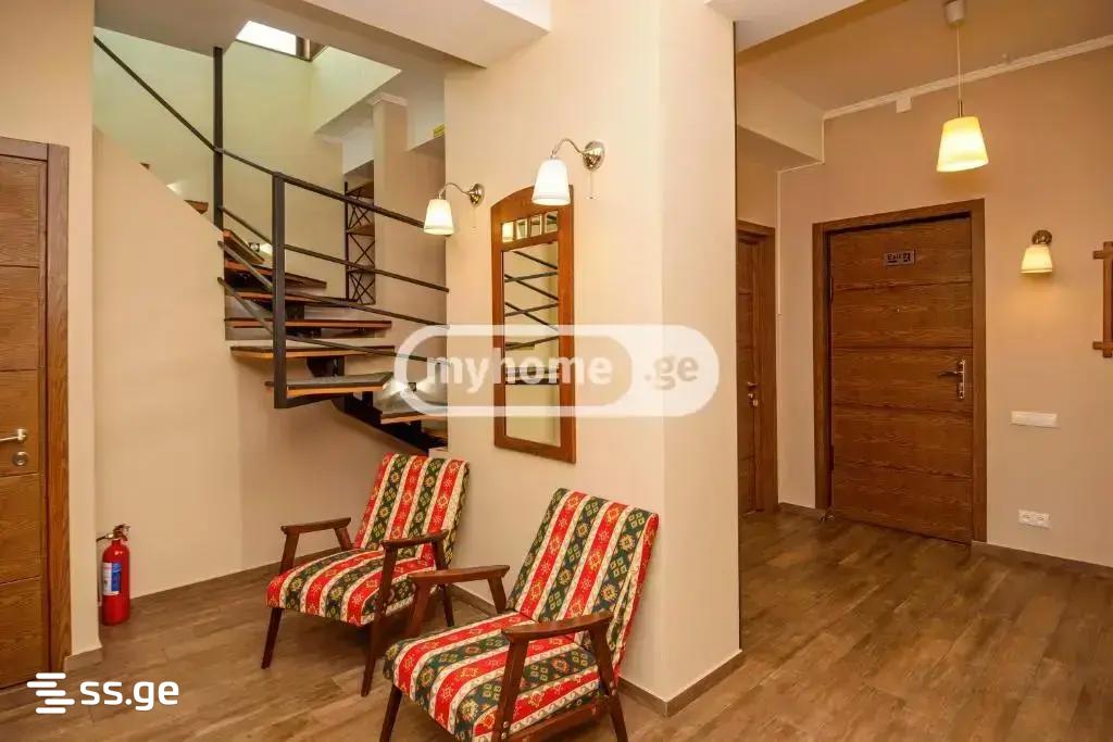 12 Room Hotel For Rent. Vera view 43
