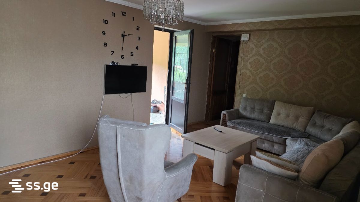 6 Room Flat For Sale view 1