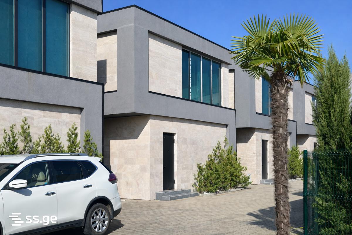 3 Room Private House For Sale, 2 of 4