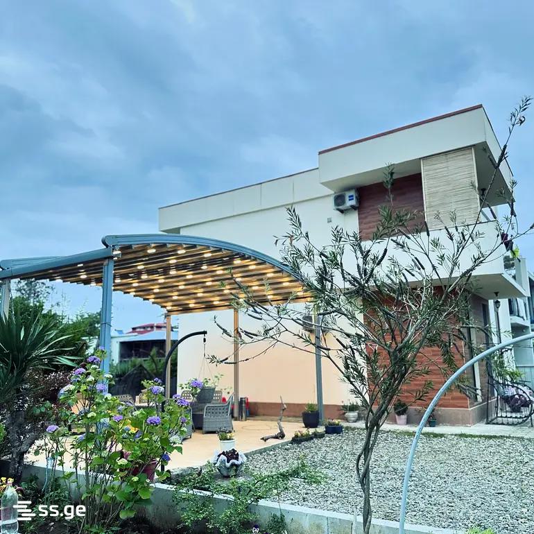 5 Room Private House Daily Rent. Ureki view 1