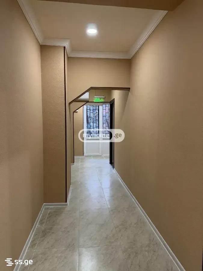 8 Room Hotel For Rent. Vera view 35