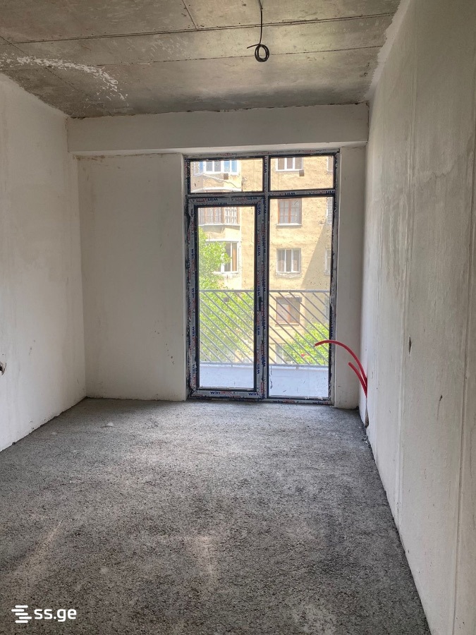 2 Room Flat For Sale view 2