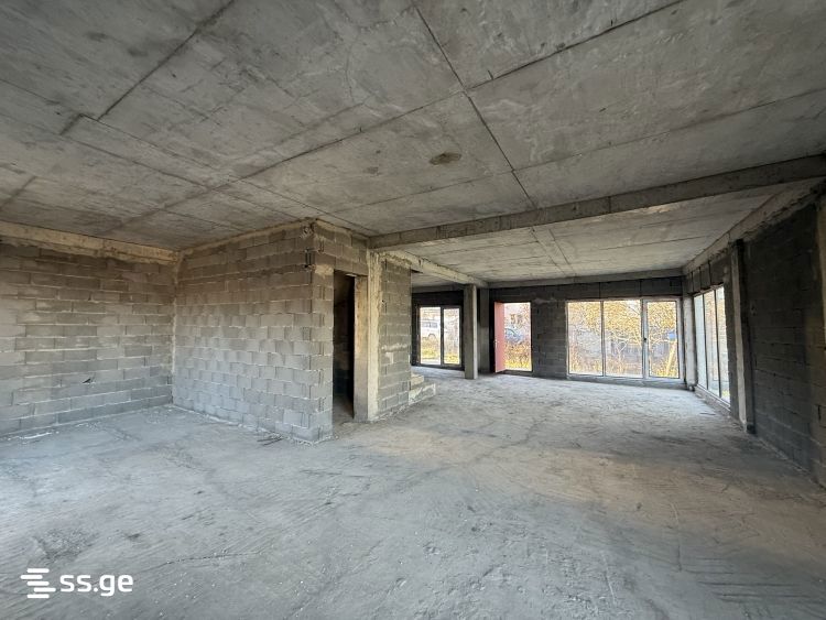 8 Room Private House For Sale view 7