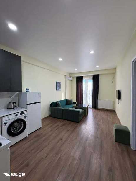 3 Room Flat For Sale, 2 of 4