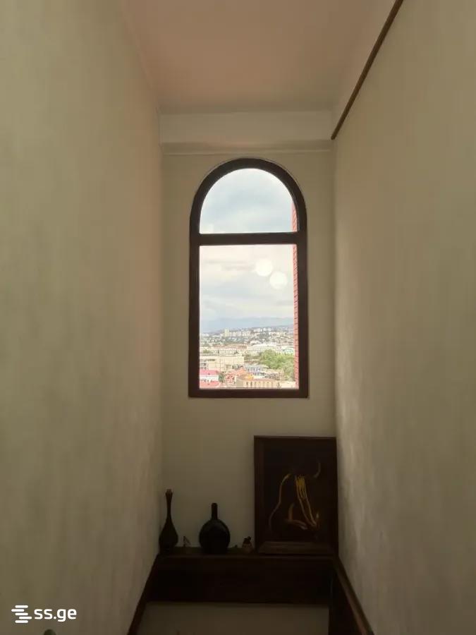5 Room Private House For Rent. Sololaki view 3