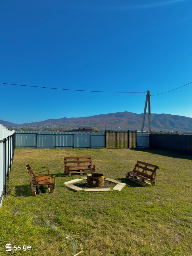 4 Room Private House For Sale view 2