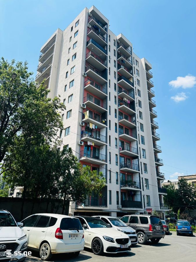 3 Room Flat For Sale, 1 of 4