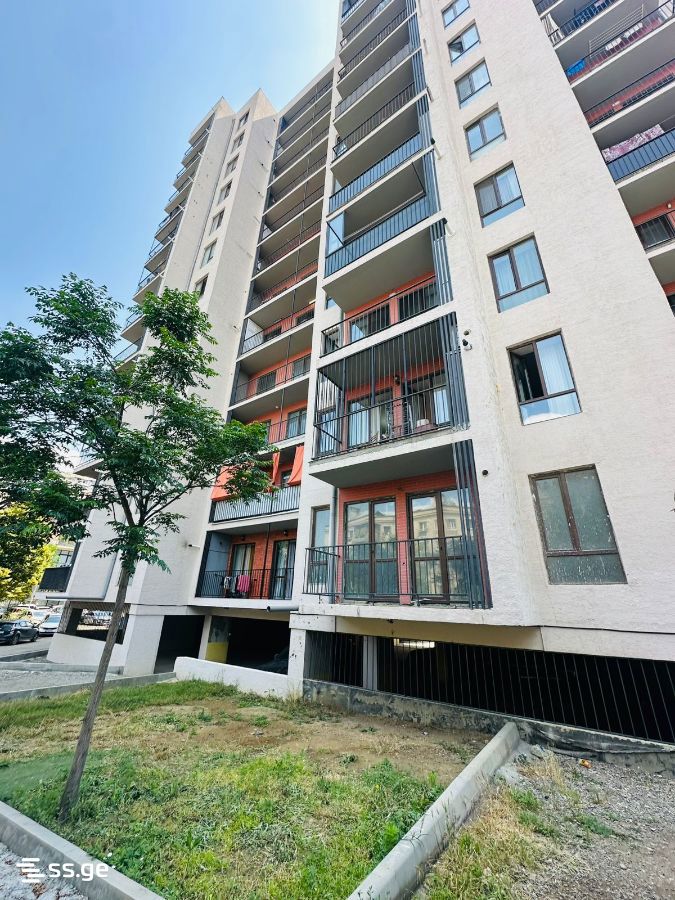 3 Room Flat For Sale, 2 of 4