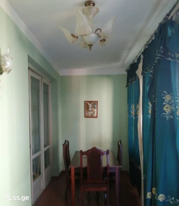 3 Room Flat For Sale view 1