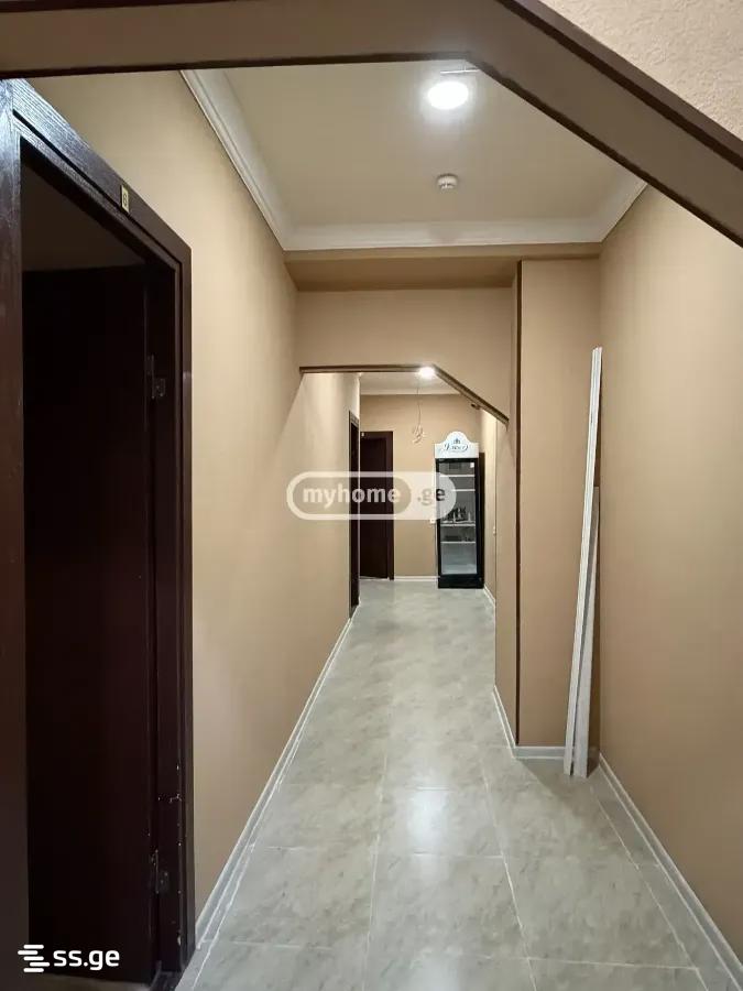 8 Room Hotel For Rent. Vera view 37