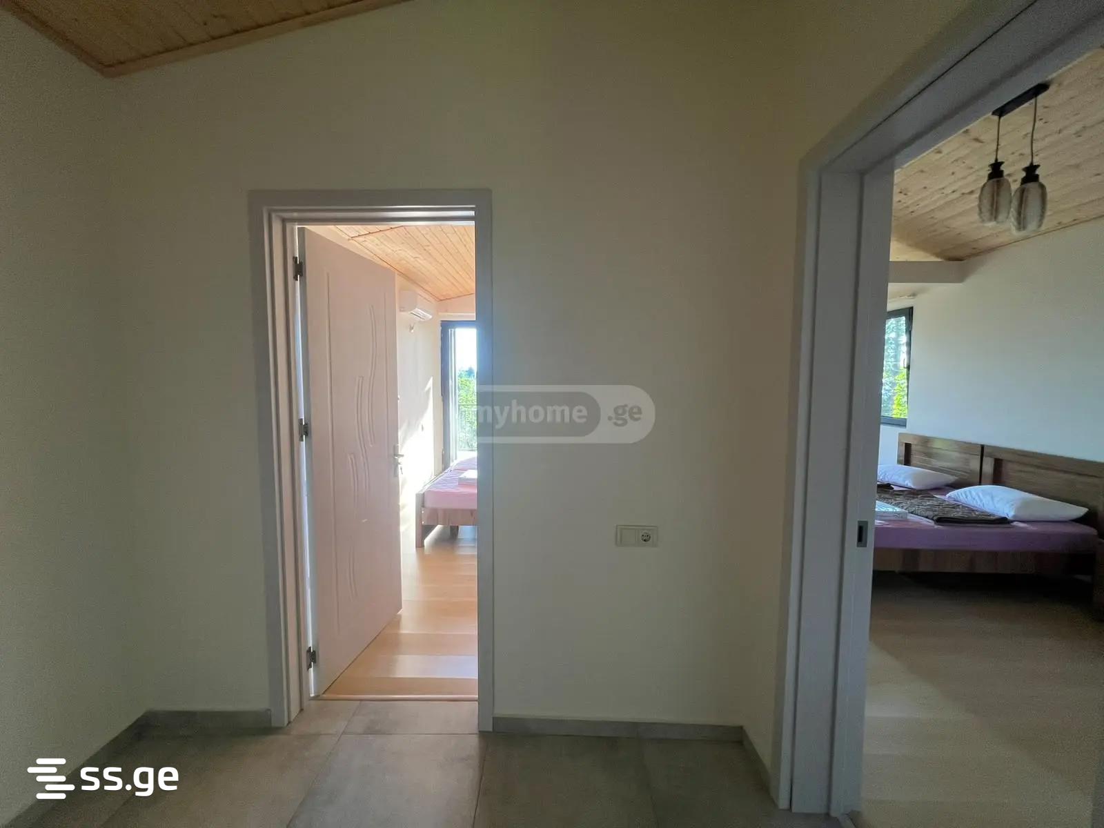 3 Room Private House For Rent. Makhindjauri view 14
