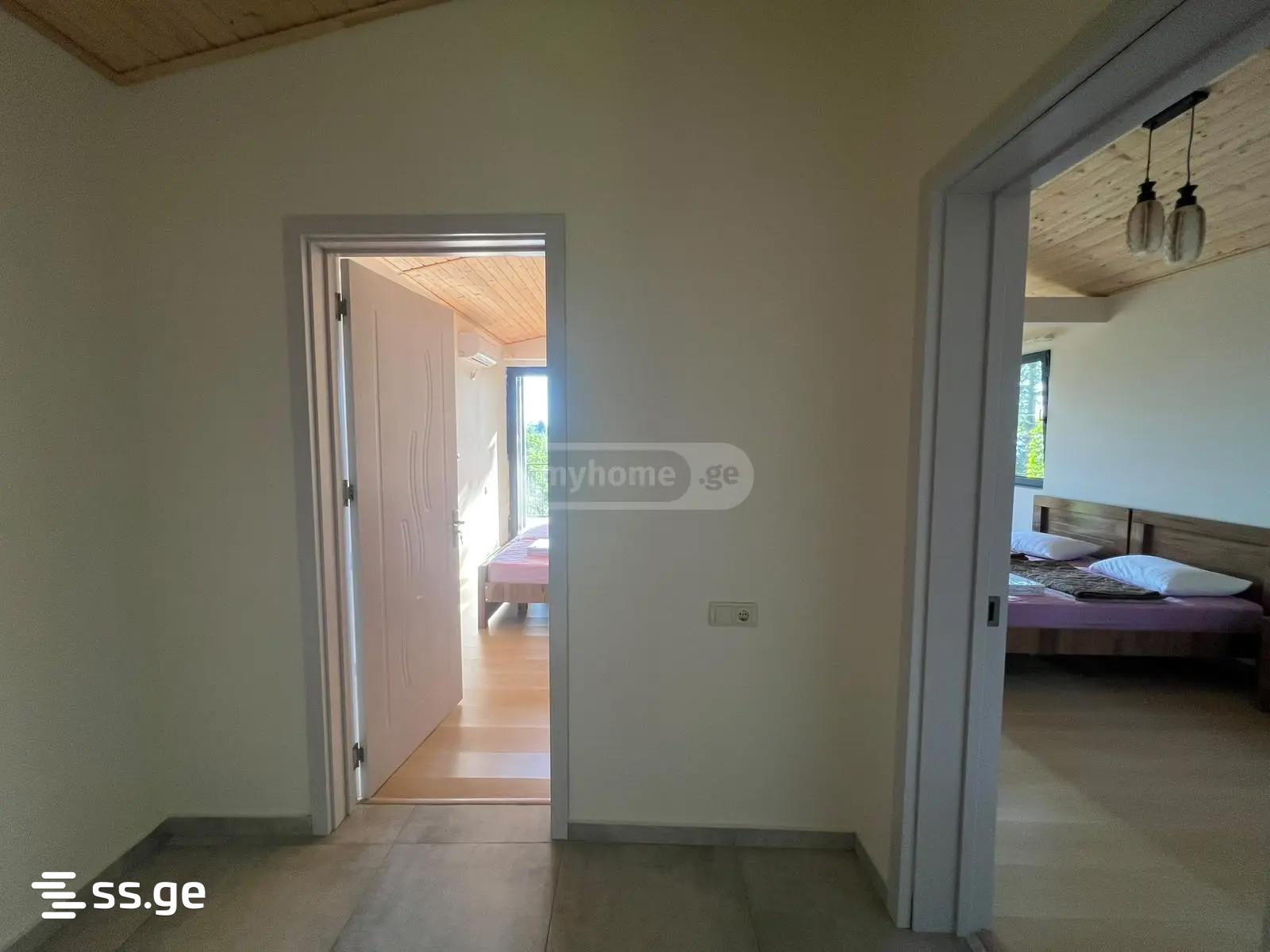 3 Room Private House For Rent. Makhindjauri view 12