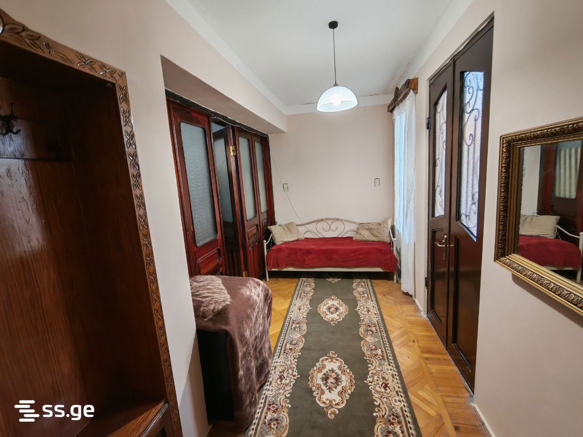 4 Room Private House Daily Rent. Kutaisi view 5
