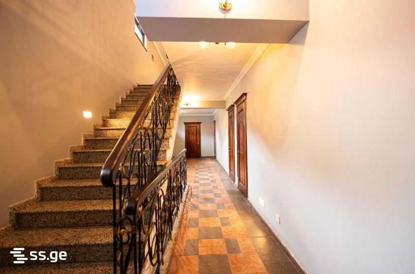 14 Room Commercial Space For Sale view 4