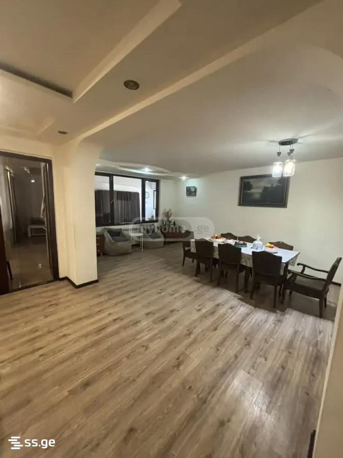 4 Room Private House For Sale view 2