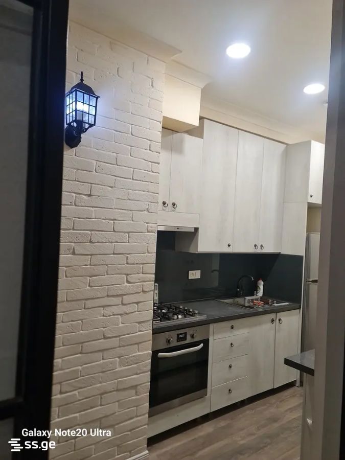 4 Room Flat For Rent. Isani view 3