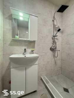 2 Room Flat Daily Rent. Digomi view 3