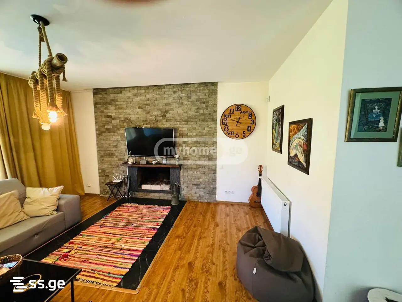 7 Room Private House For Sale view 14