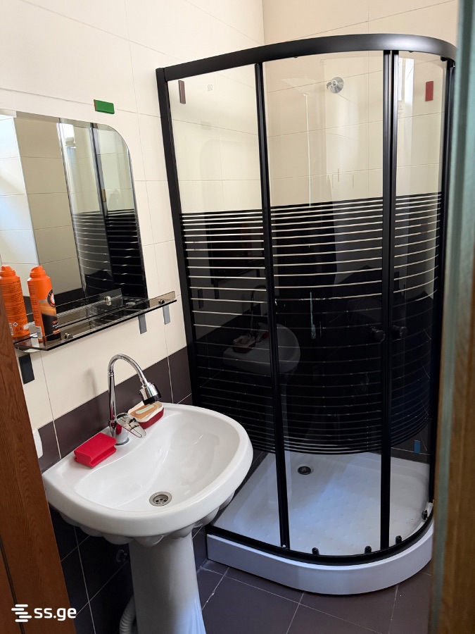 2 Room Flat Daily Rent. Isani, 7 of 9