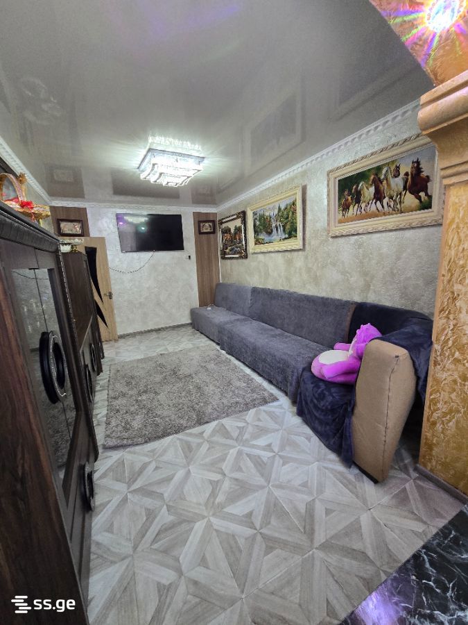 Продажа 3-комната Квартира view 2