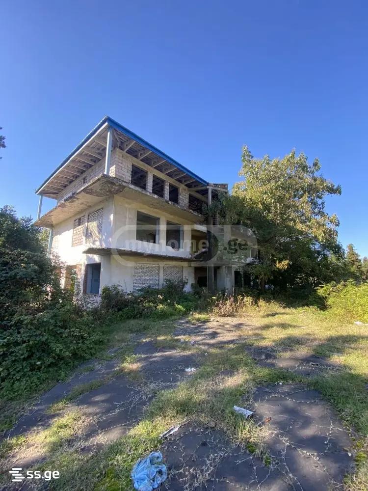 10 Room Hotel For Sale view 1