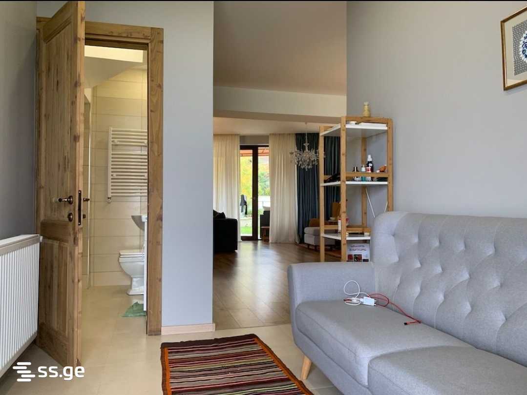 4 Room Private House For Sale view 9