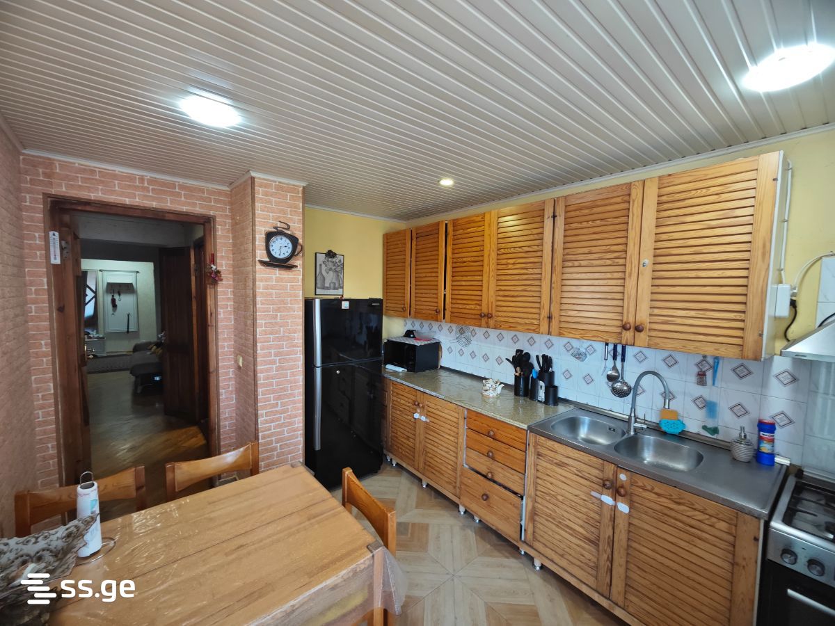 3 room Flat Daily rent. Batumi - Mehr