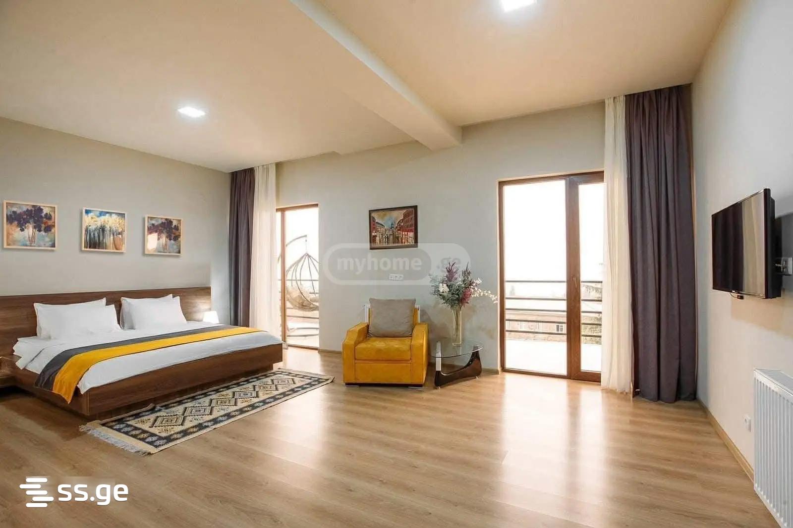 10 Room Hotel For Sale view 7