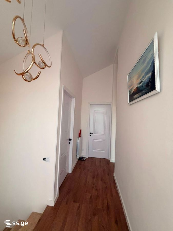 5 Room Private House For Sale view 4