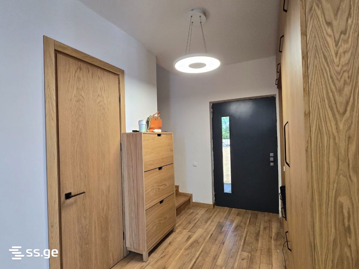 6 Room Summer Cottage For Sale view 3