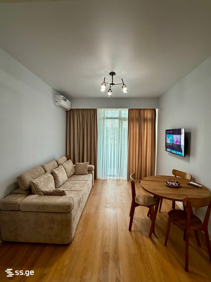 2 Room Flat Daily Rent. Isani, 4 of 12