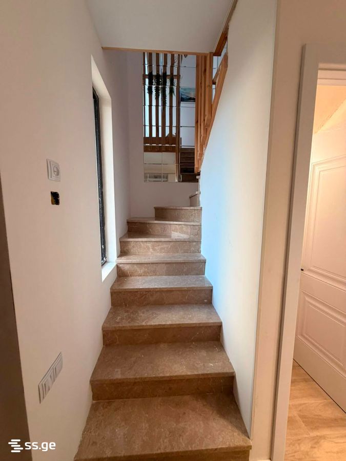 5 Room Private House For Sale view 6