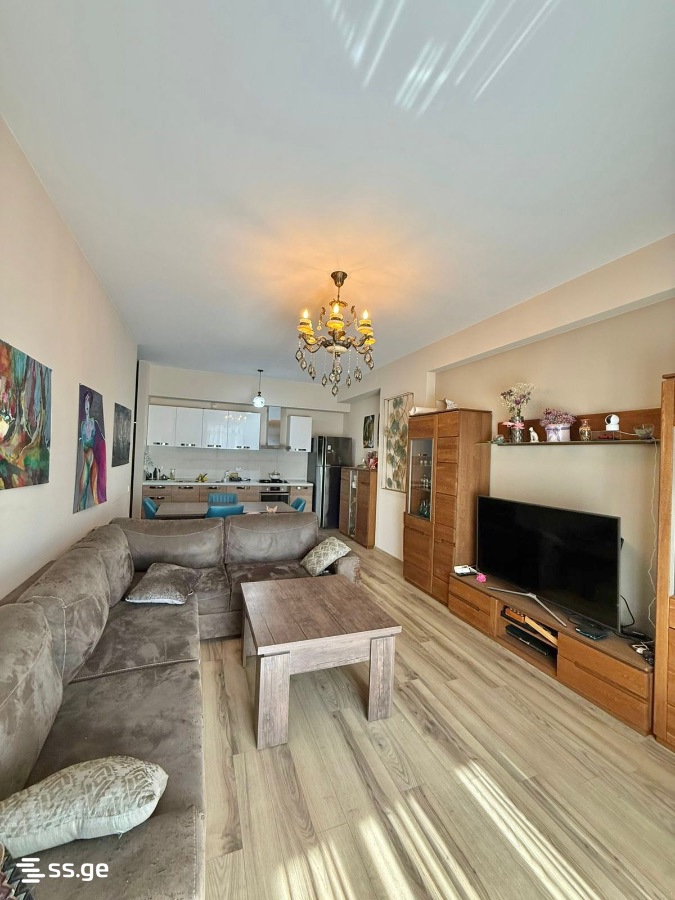 4 room Flat For Sale. Saburtalo - Widok 4