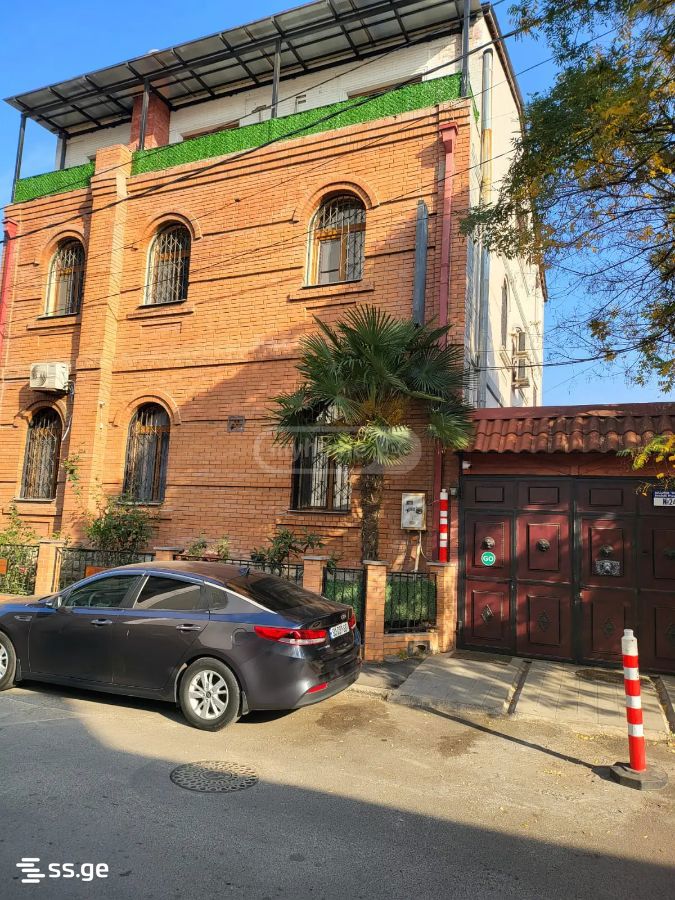 Commercial Space For Sale. Avlabari view 7